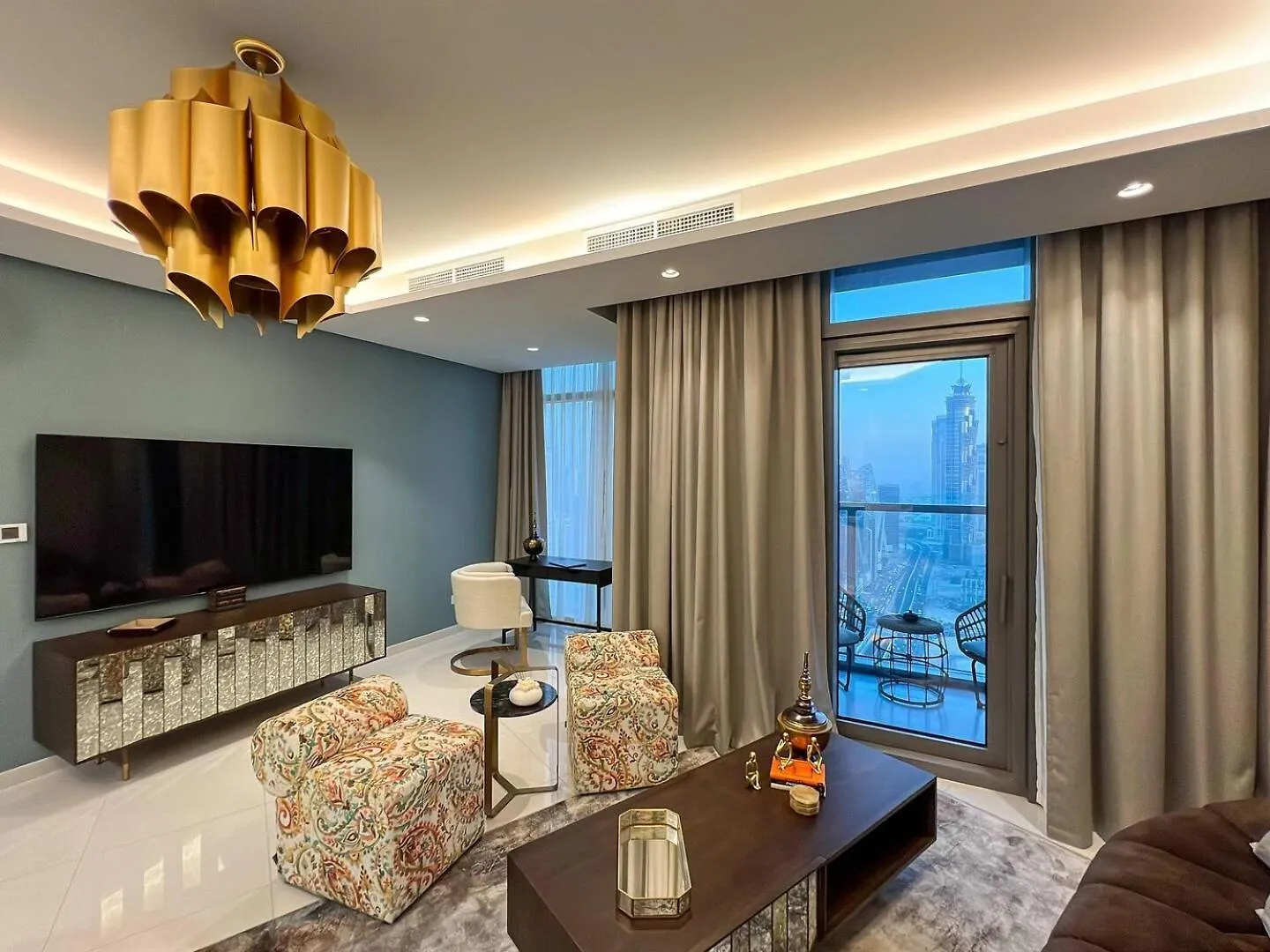 Keyrock Living - Burj Khalifa View Retreat With Pool Διαμέρισμα Ντουμπάι